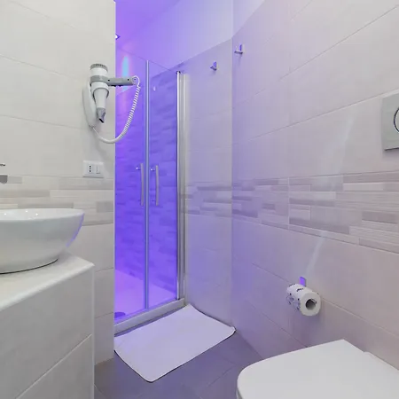 Domus Arena Guest house 2*