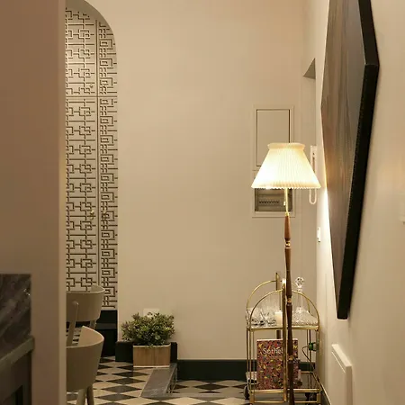 Santa Monica Townhouse 2*