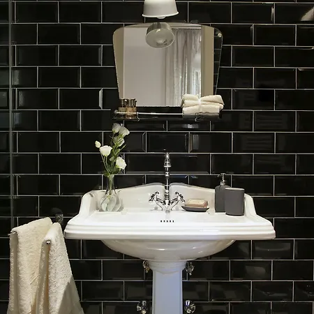 Hotel Santa Monica Townhouse *