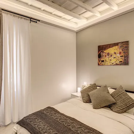 Guest house Dimore Costaguti 3*