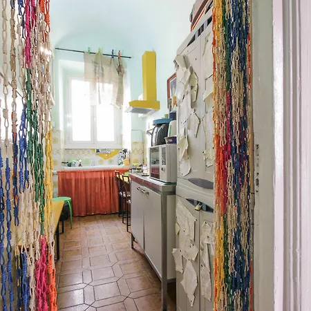 Sixbeds Guest house 2*