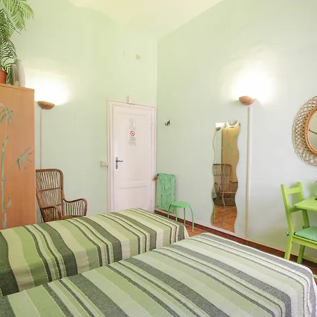 Guest house Sixbeds