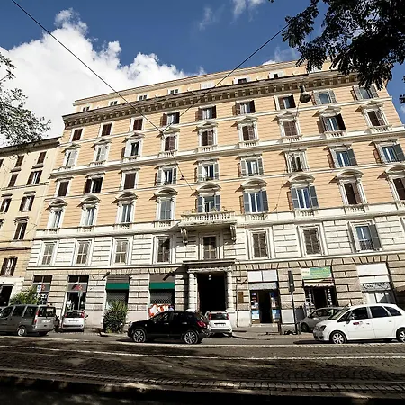 Roman Holidays Guest house 2*