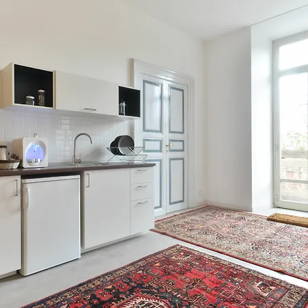 Roman Holidays Guest house 2*
