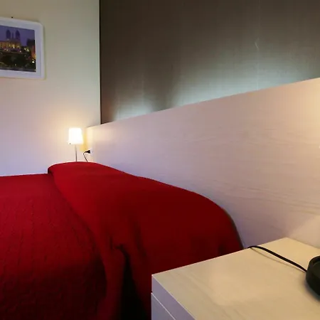 Vatican Bed & Breakfast 2*