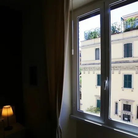 Vatican Bed & Breakfast 2*