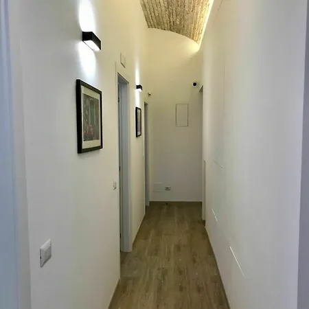 Vespahouse 招待所 2*