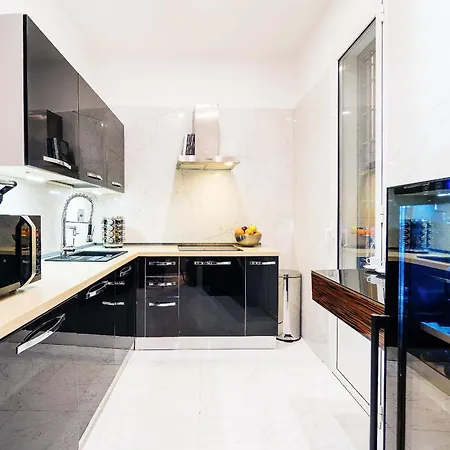 Apartment The Brunetti - Luxury Serviced *