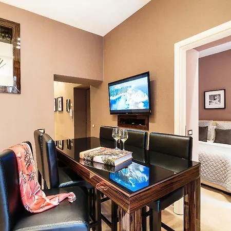 The Brunetti - Luxury Serviced Apartment Rome