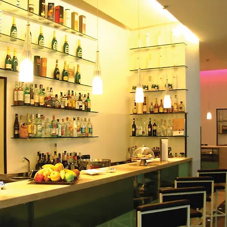 Exe International Palace Hotel 4*