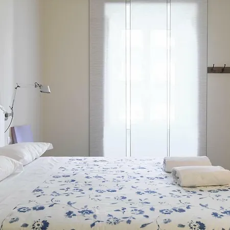 Aparts Apartment