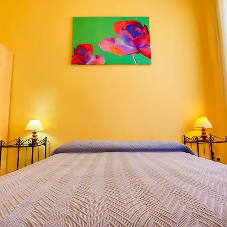 Gordon's Apartment