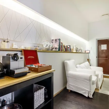 Ht Romeo Al Babuino Guest house