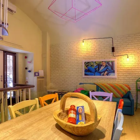Wisteria Apartment