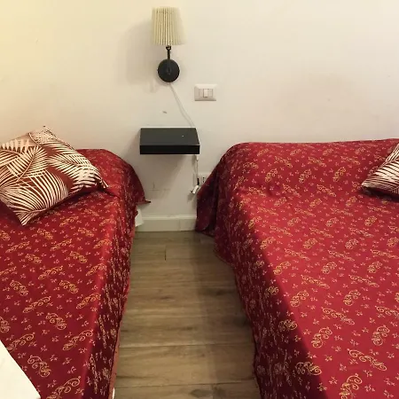 Blue Whale Bed & Breakfast *