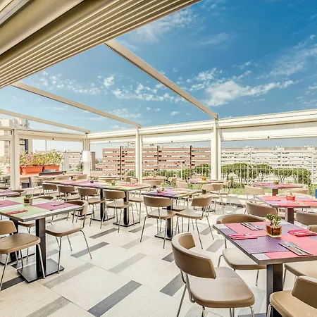 Warmthotel Hotel 4*