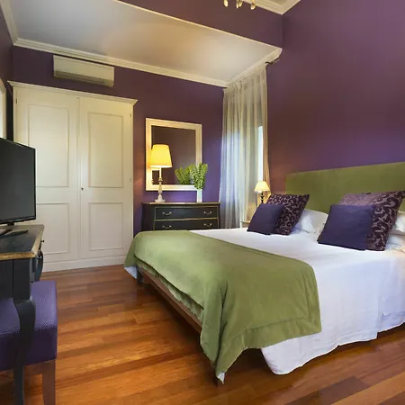 Fenix Hotel 4*