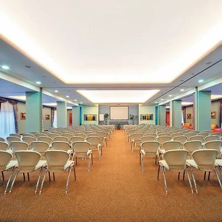 Ele Park Pamphili 4*