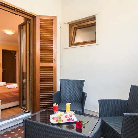 Hotel Rosa 3*