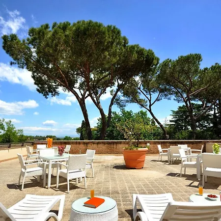 Maria Regina 4*