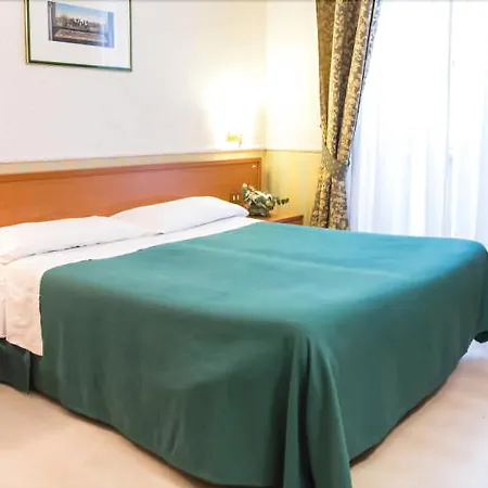Numa Linea Hotel 3*