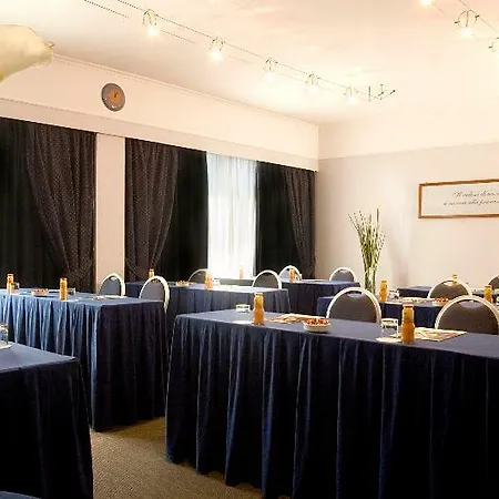Hotel - Eur Parco Dei Medici By Ihg 4*