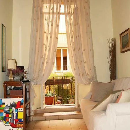 Apartment Campo De Fiori