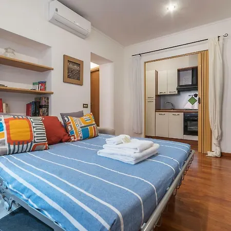 Apartment Casa Zeffiro - Fromhometorome *