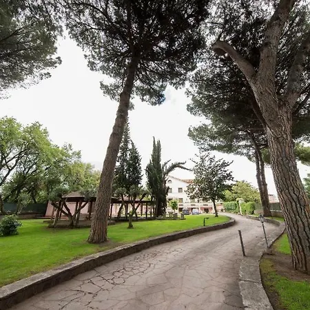 מלון Mancini Park 4*
