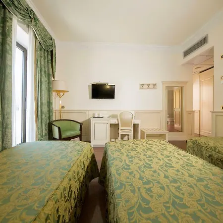 Mancini Park 4*