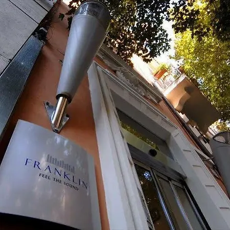 Franklin Feel The Sound 3*