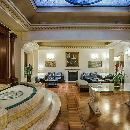 River Palace 4*