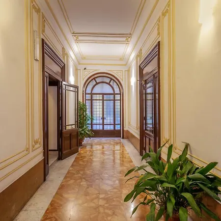 Bed & Breakfast Domus Veneto Rome