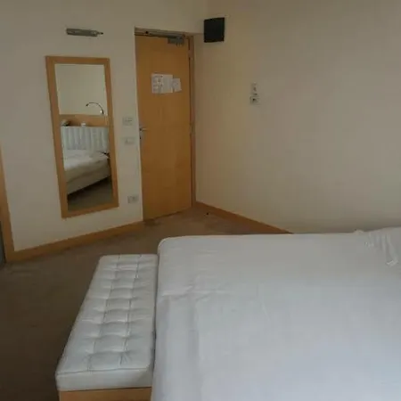 Leonardo Boutique Termini Hotel