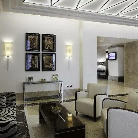 Una Deco Hotel
