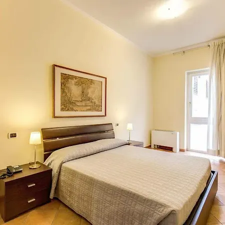Hotel Apollo Colosseo 3*