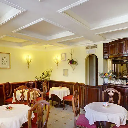 Hotel Cinquantatre Rzym