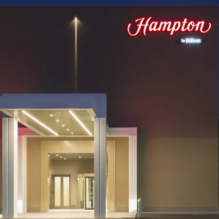 Hotel Hampton By Hilton East Rome