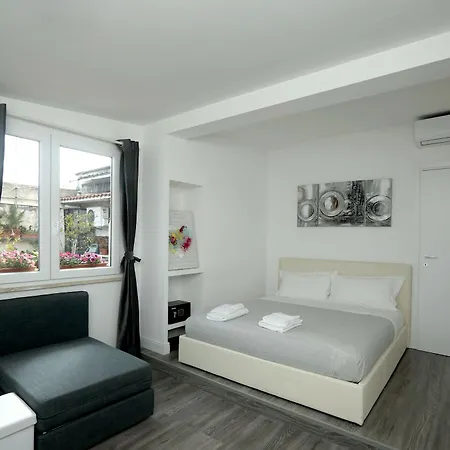 Candia House 50