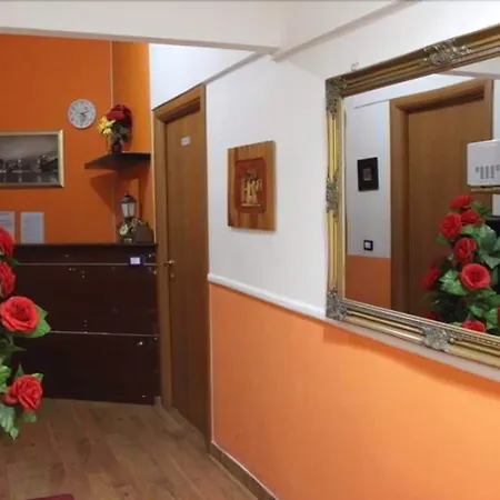 Bed & Breakfast Adone House 2*
