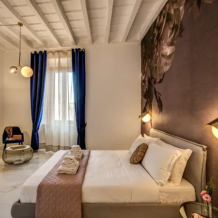Little Queen Pantheon 4* Rome