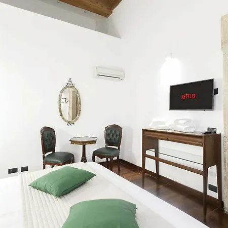 Gasthuis Palazzo Del Duca Piazza Navona 3*