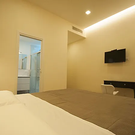 Quiriti Vatican Relais 2*