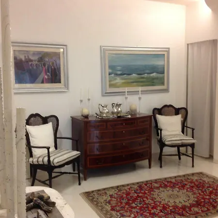Talenti House Bed & Breakfast 3*