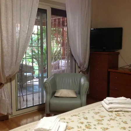 Talenti House Bed & Breakfast 3*