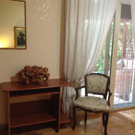Bed & Breakfast Talenti House 3*