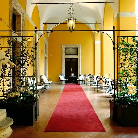 Palazzo Cardinal Cesi Hotel 4*