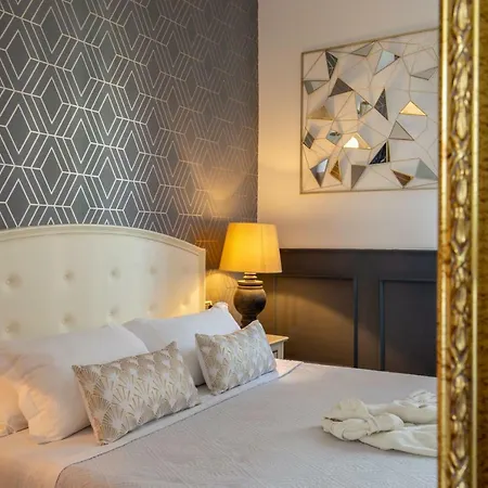 Guest house Domus Ludovisi - Daplace Collection 3*