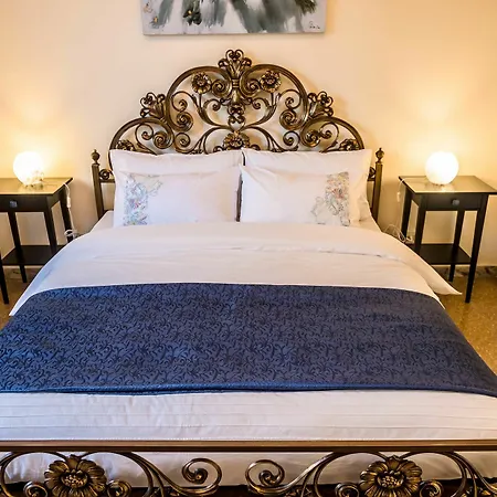 Apartment Re Di *
