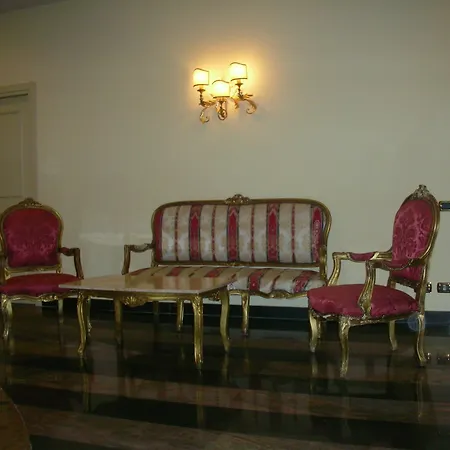 Quadrifoglio Eur 3* Rome